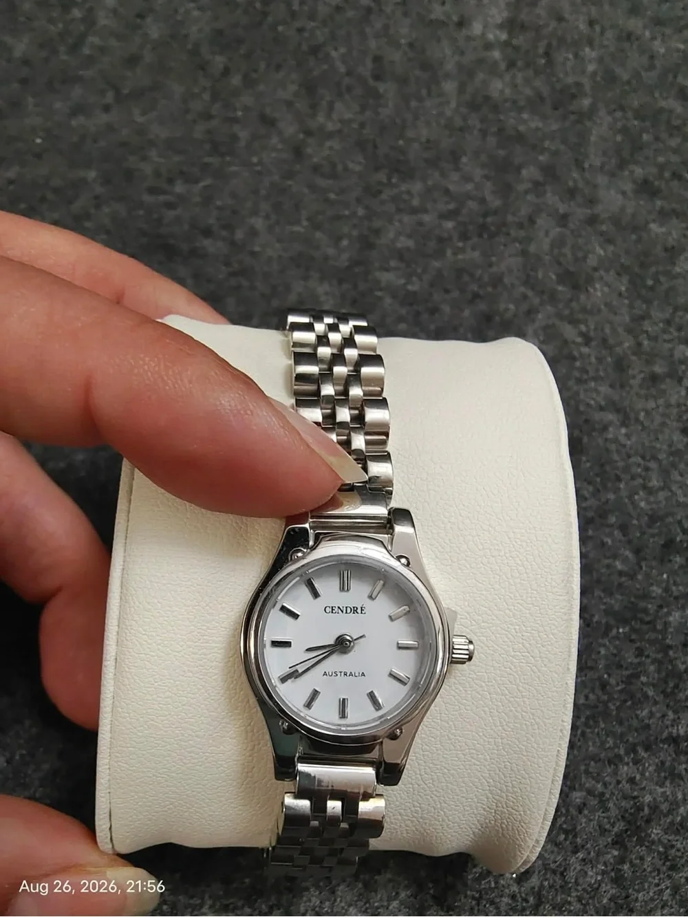 NWOB Cendre Australia Women's Silver Bracelet Watch - White Dial